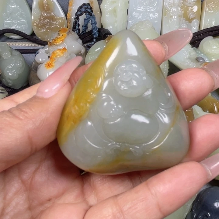 和田玉未镶嵌挂件