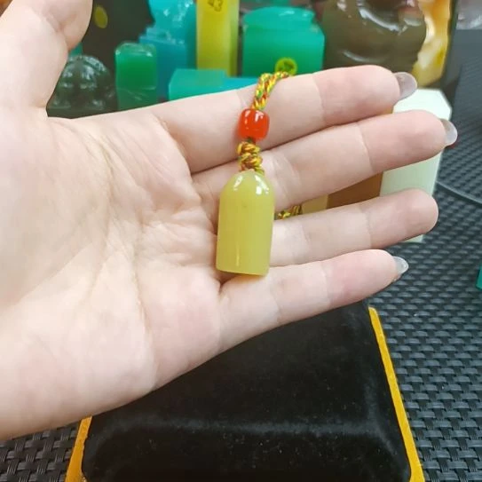 寿山石印石艾叶绿