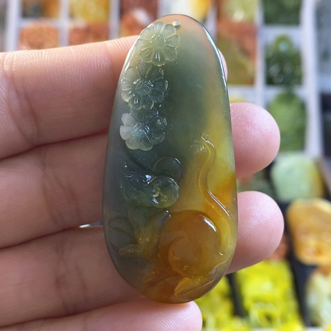 合金蛇纹石玉颈饰