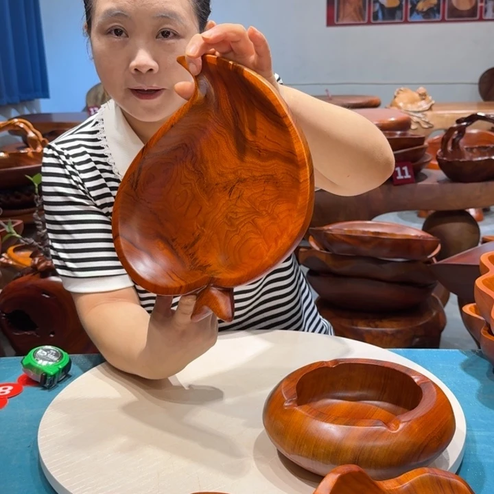 木香樟实木桃心果盘