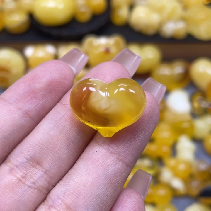 琥珀未镶嵌珠宝奇石