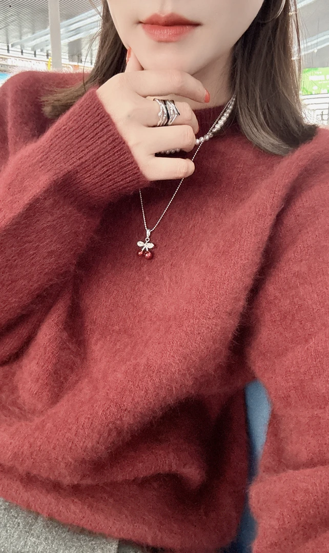 【丽姐女装】酒红绒感毛衣｜“绒”入心扉 浣熊混纺细腻保暖毛衣M0507