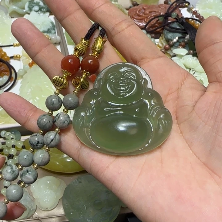 蛇纹石玉吊坠未镶嵌