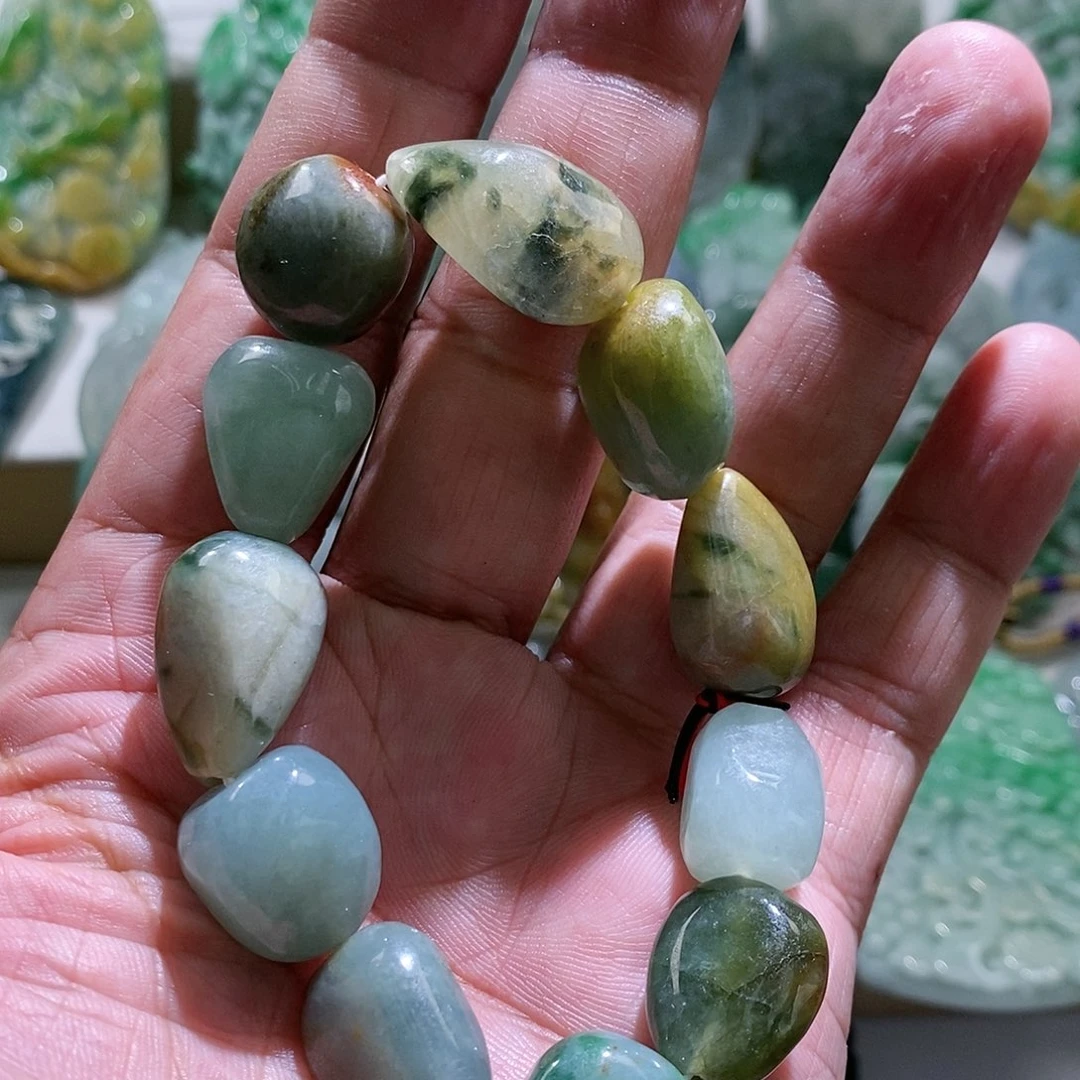 【闪购商品】翡翠颈饰未镶嵌11111111111111