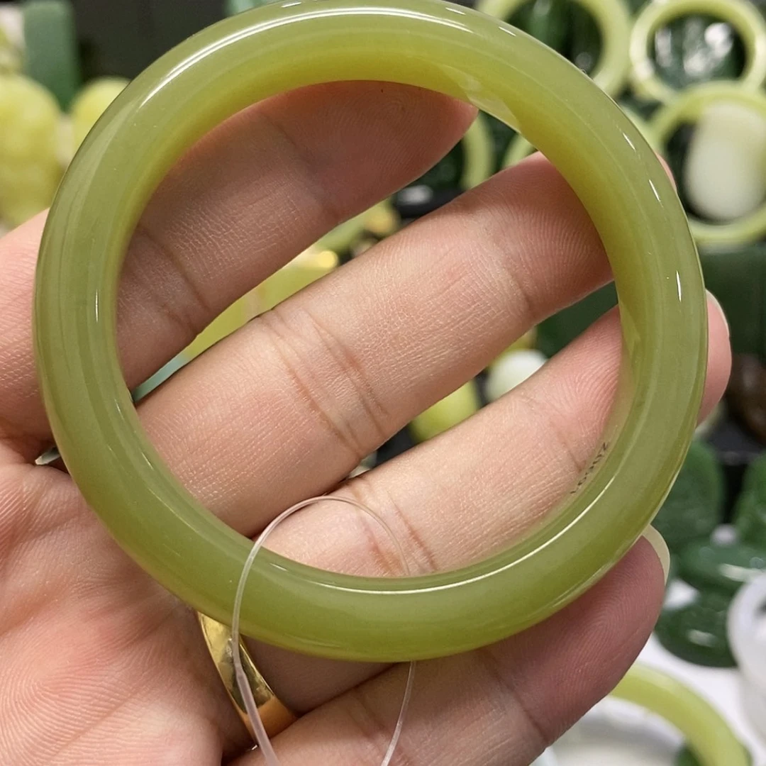 【闪购商品】颈饰未镶嵌和田玉