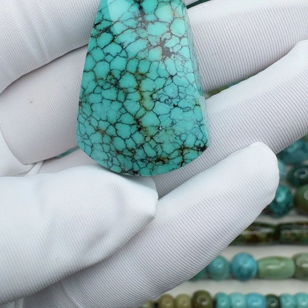 绿松石原矿绿松石未镶嵌小*鱼