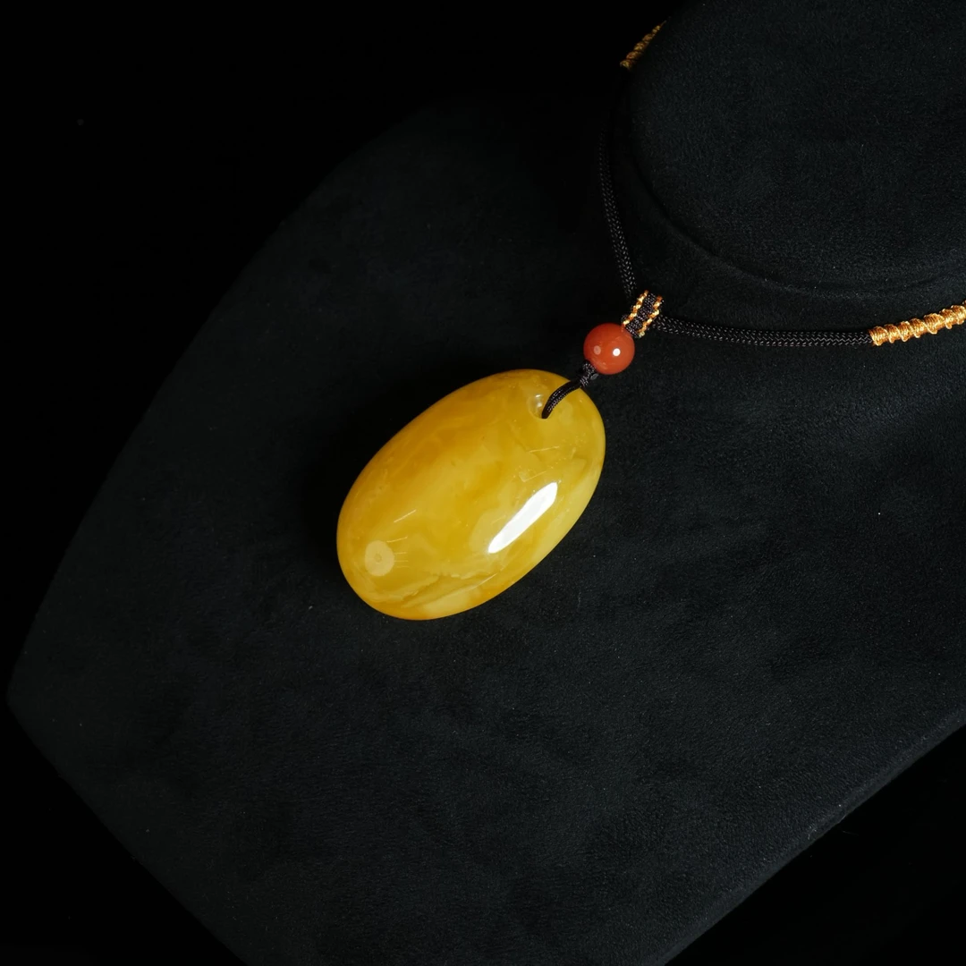 DY-M1715 蜜蜡水滴吊坠 17.69g