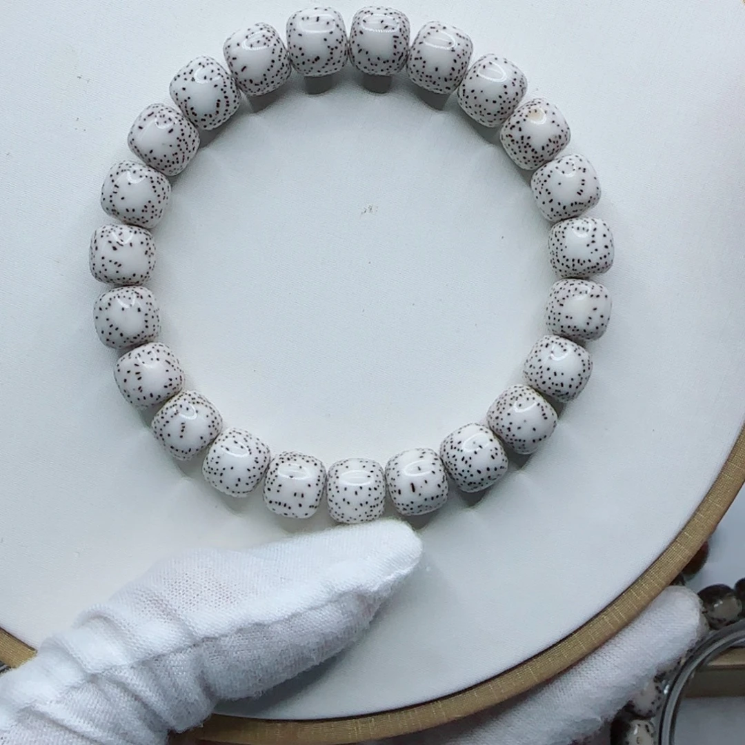 星月菩提手串原白10×9同枝果