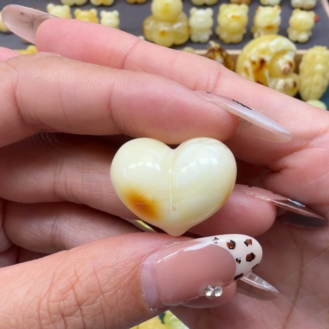 琥珀未镶嵌裸石蜜蜡