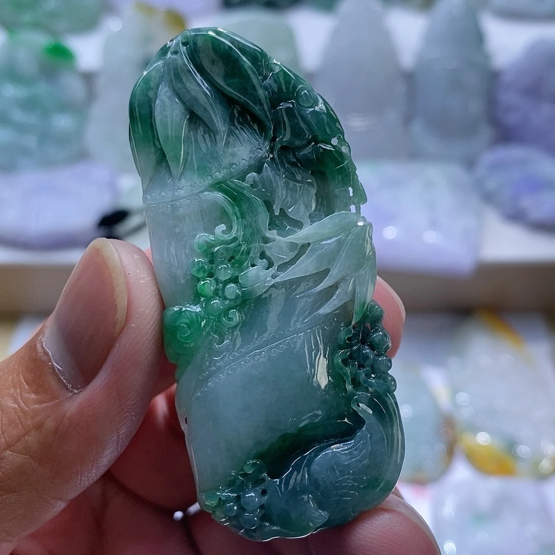 【闪购商品】翡翠颈饰未镶嵌111111111111111