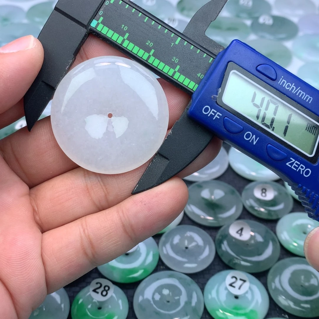 翡翠颈饰未镶嵌缅甸天然A货翡翠