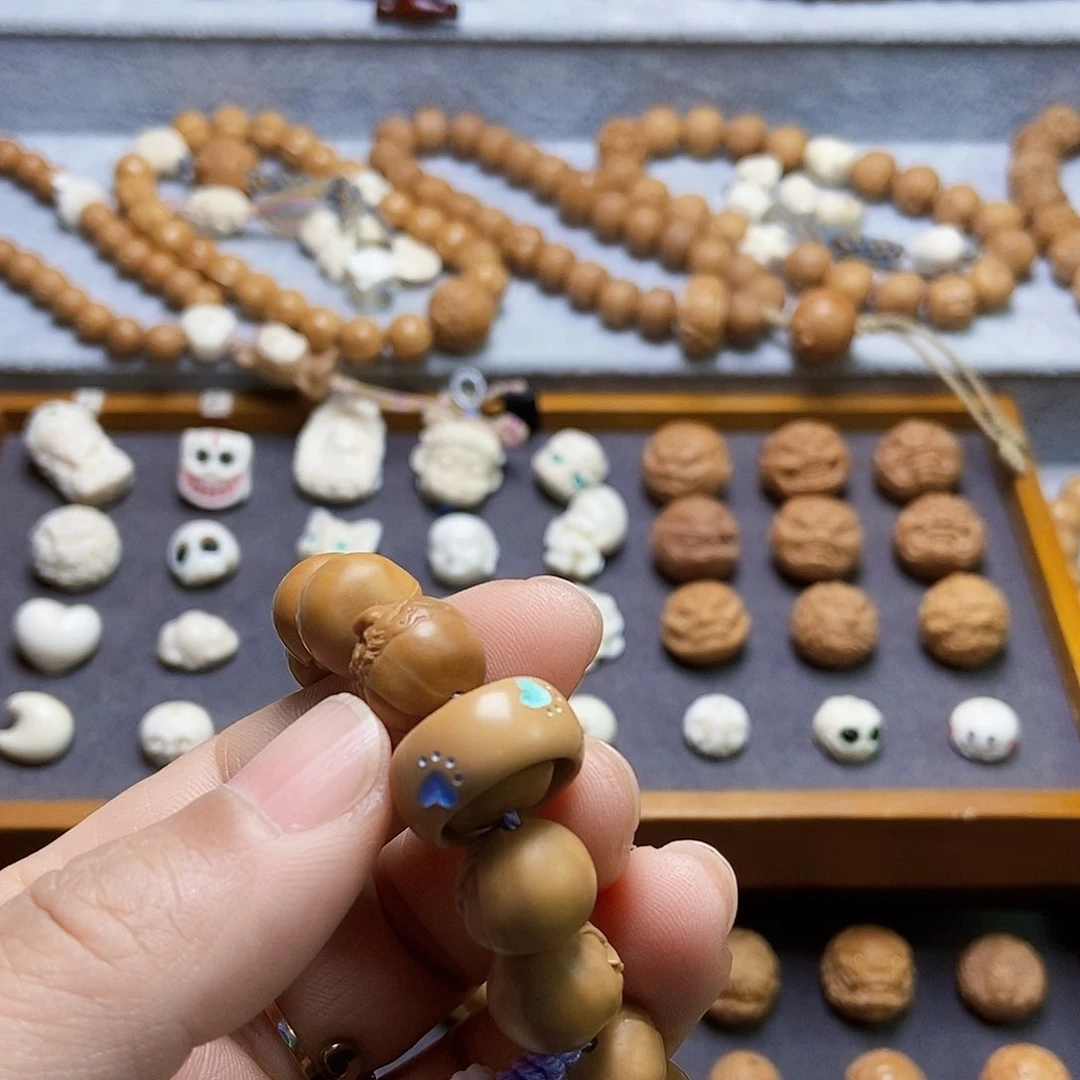 猴头核桃把件赵*冉定制猫爪跑环