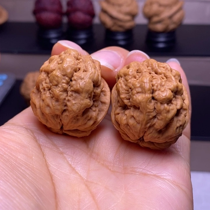 文玩核桃把件血舍利32