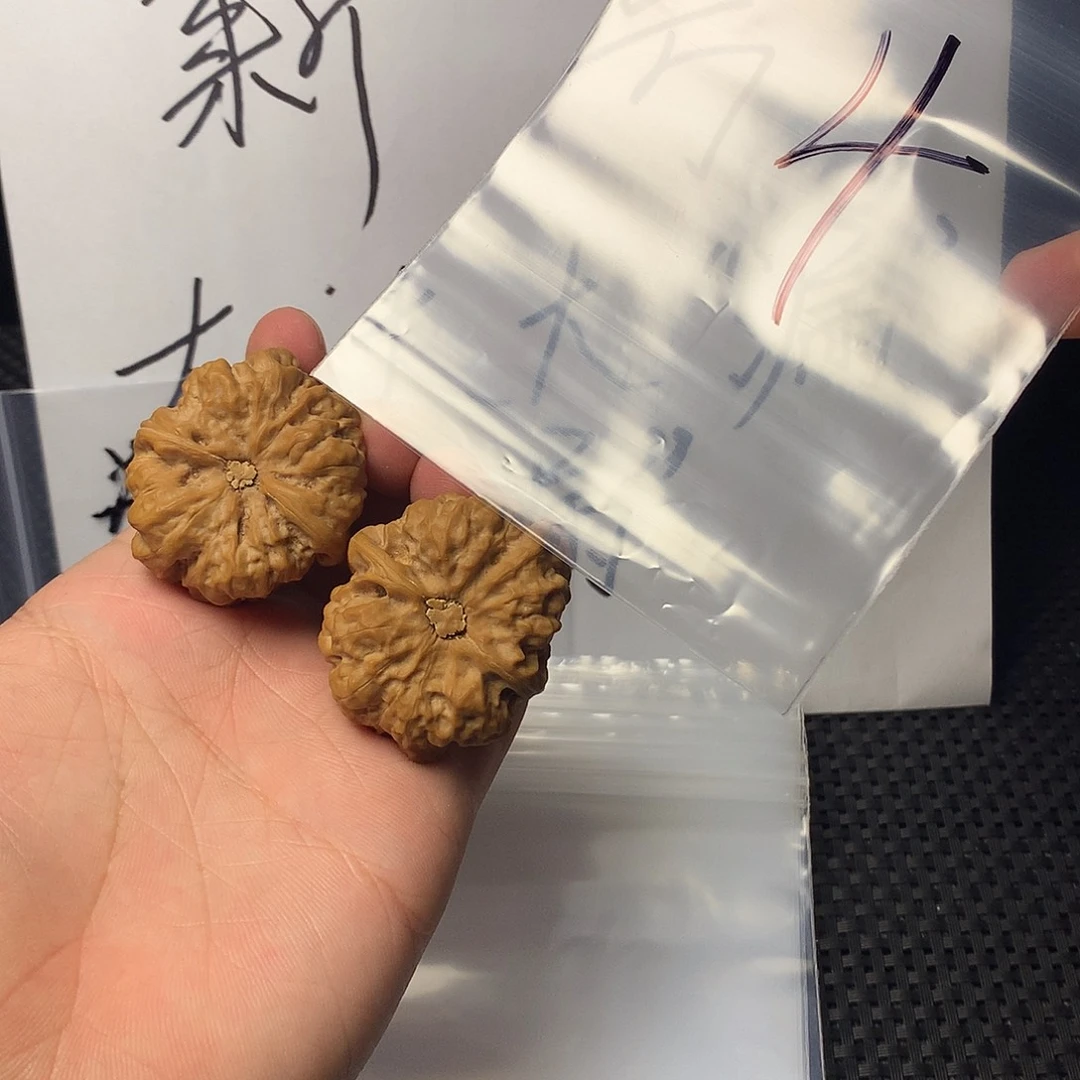 文玩核桃把件不2222222