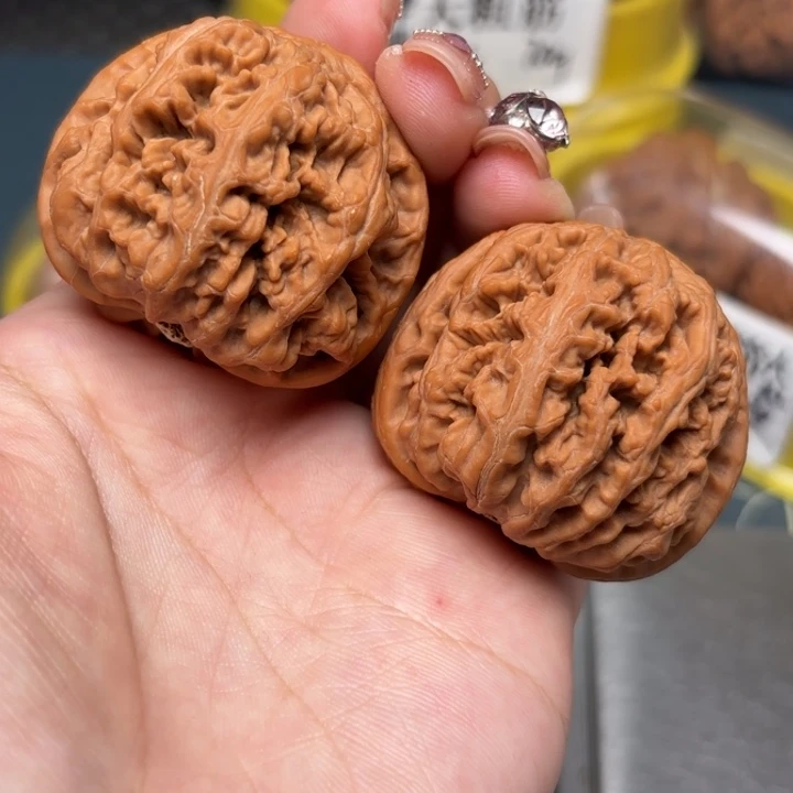 文玩核桃吊坠42-35443-02