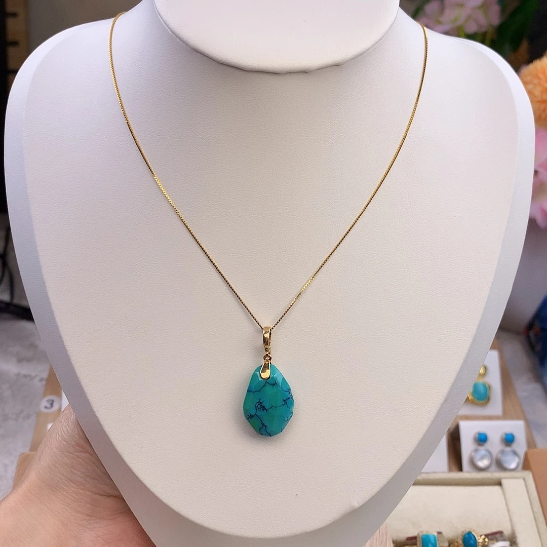 绿松石18K金镶嵌颈饰