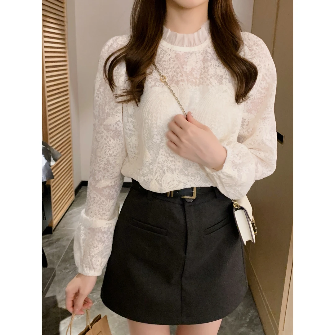 【年末青仓】安璃 磨毛刺绣蕾丝木耳领上衣 55017