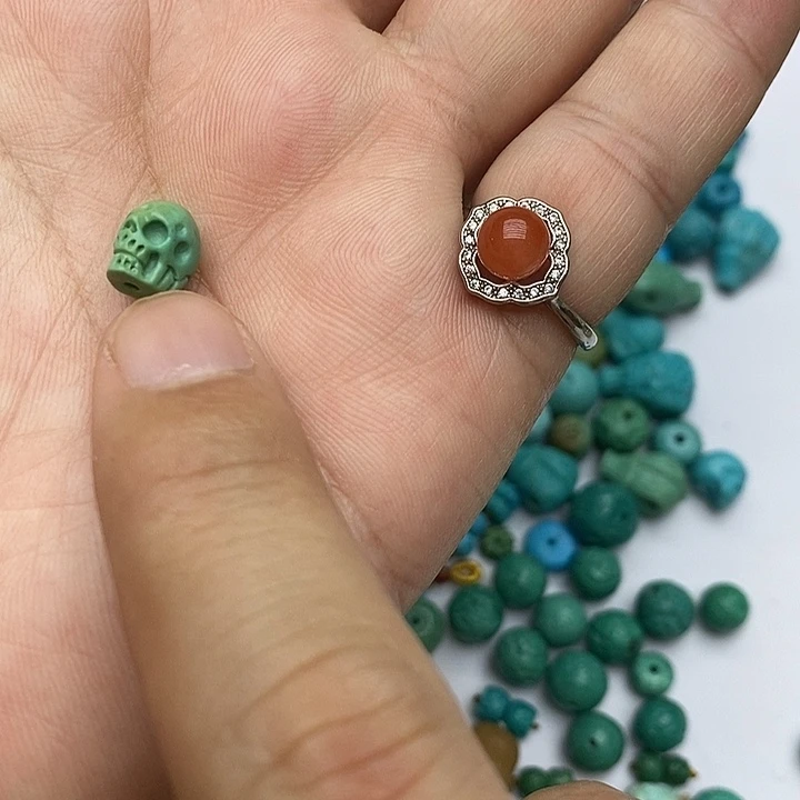 南红玛瑙未镶嵌珠宝奇石