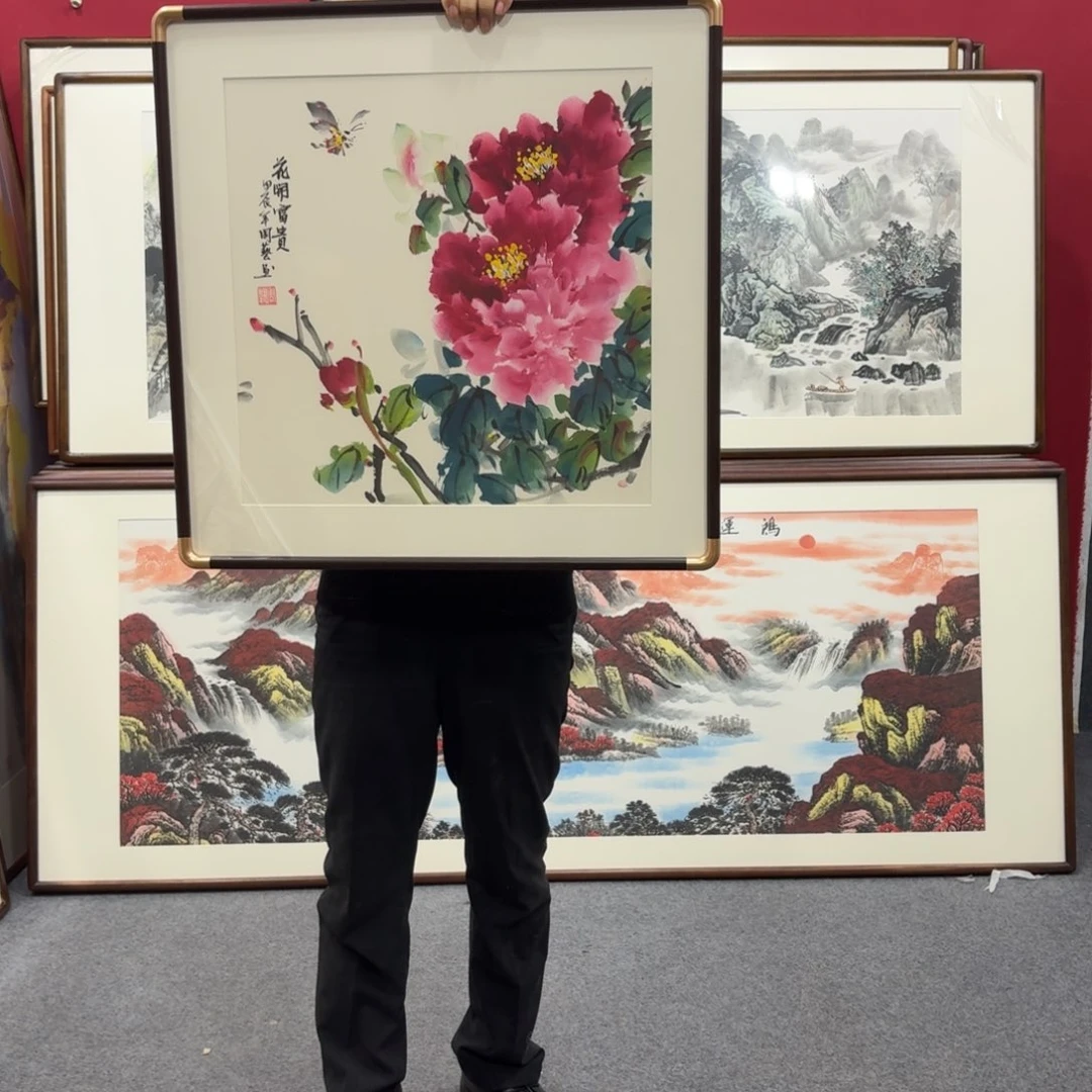 国画带框绘画作品