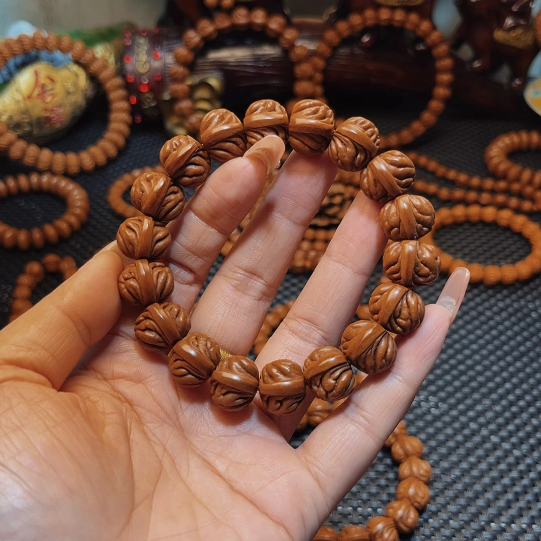 *****桃核手串16顶级双脊龙单圈