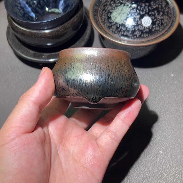 茶盏好想和她谈一下心