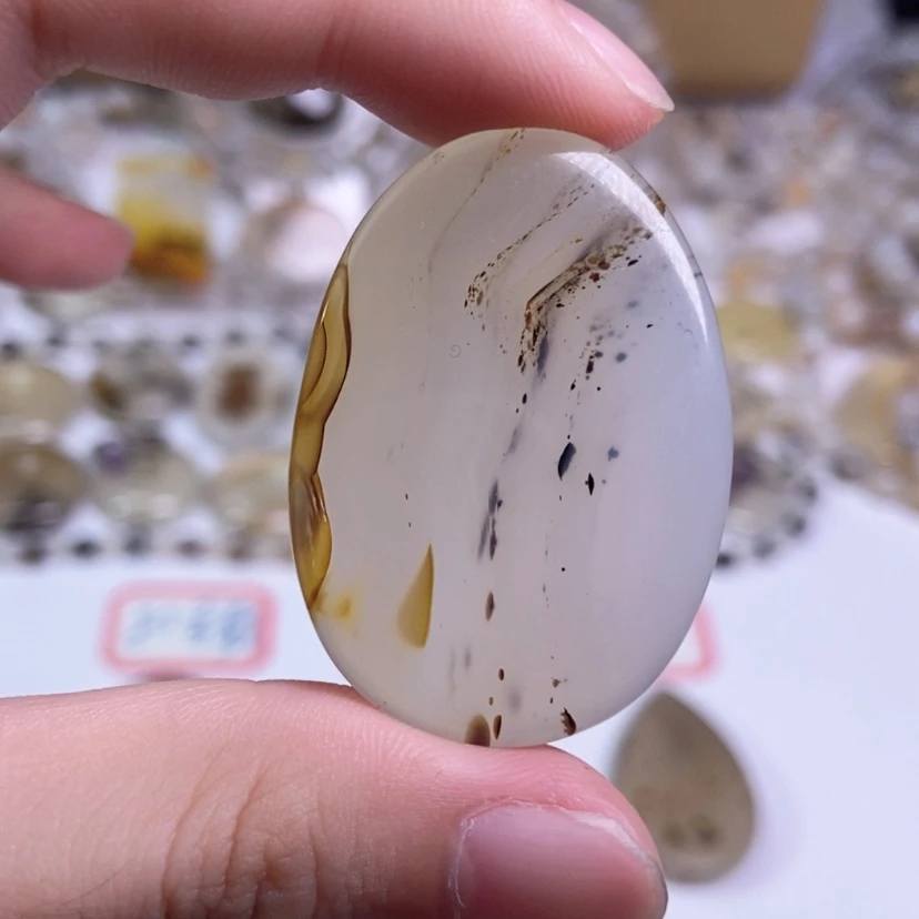 【闪购商品】玛瑙/玉髓颈饰合金