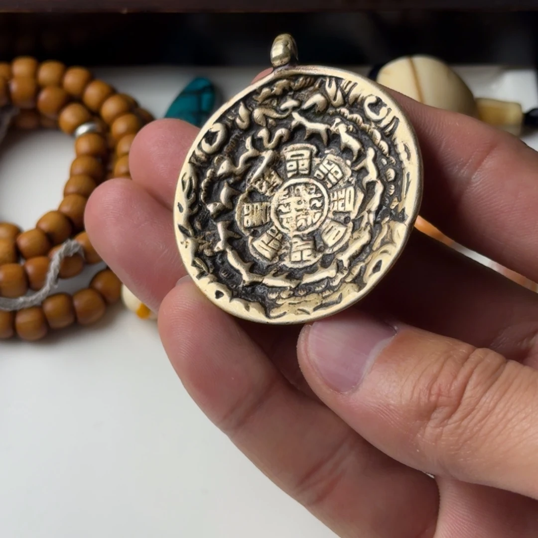 琉璃/树脂/塑料类藏传配饰