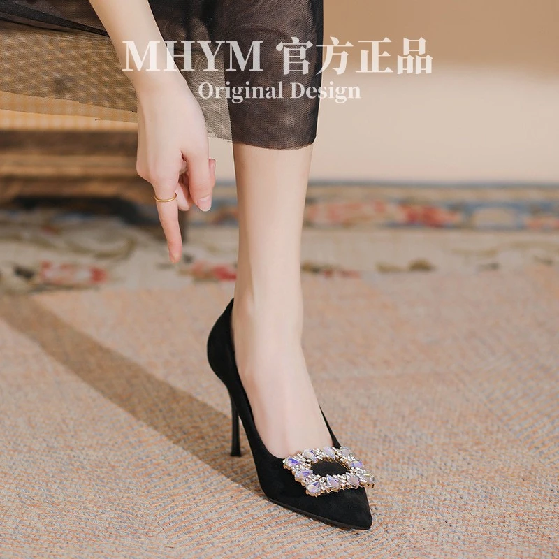 法式尖头水钻方扣浅口单鞋女2025新款黑色通勤绒面气质细跟高跟鞋