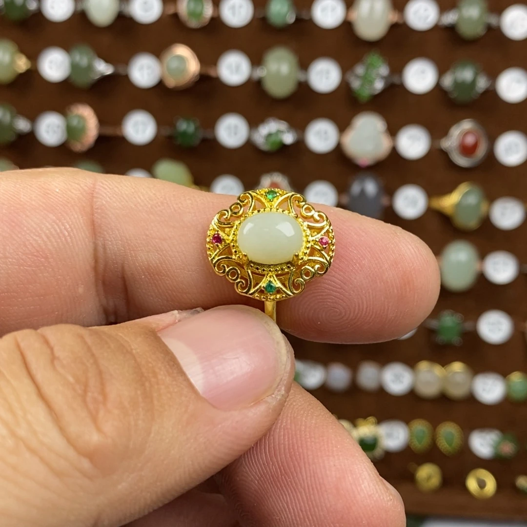 和田玉（青白玉）戒指合金