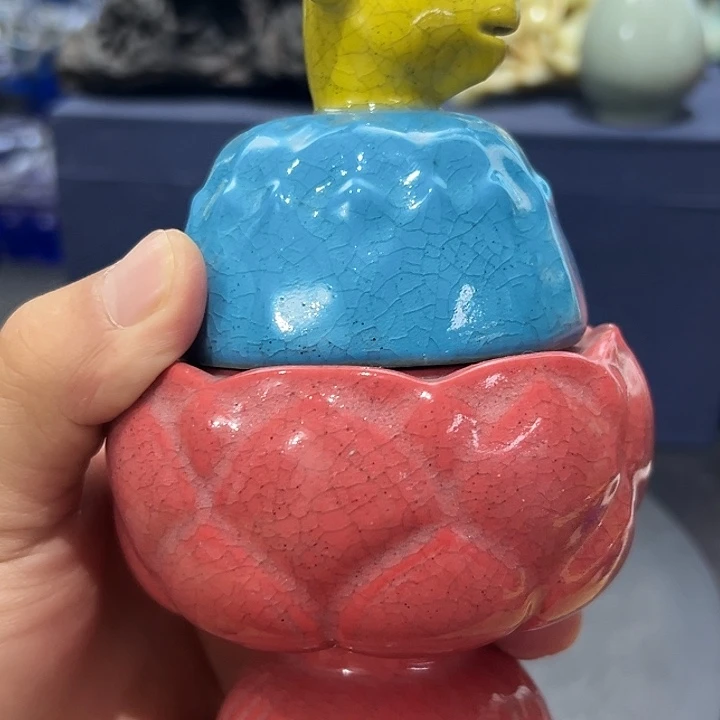 瓶摆件等各种工具进行