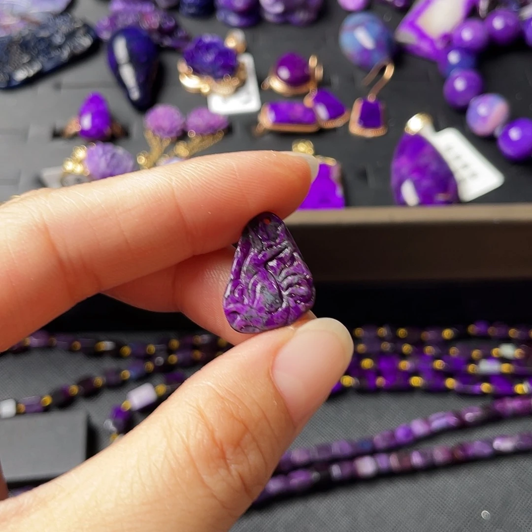 银S925镶嵌苏纪石（舒俱来）吊坠