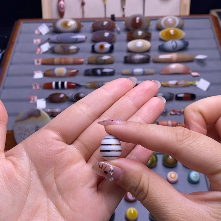 玛瑙/玉髓未镶嵌颈饰