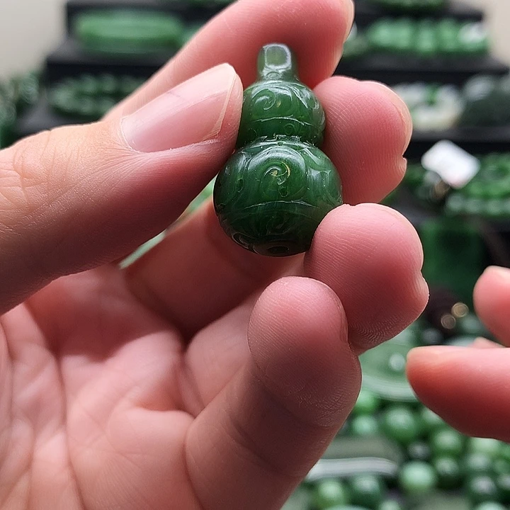 手链未镶嵌和田玉（碧玉）