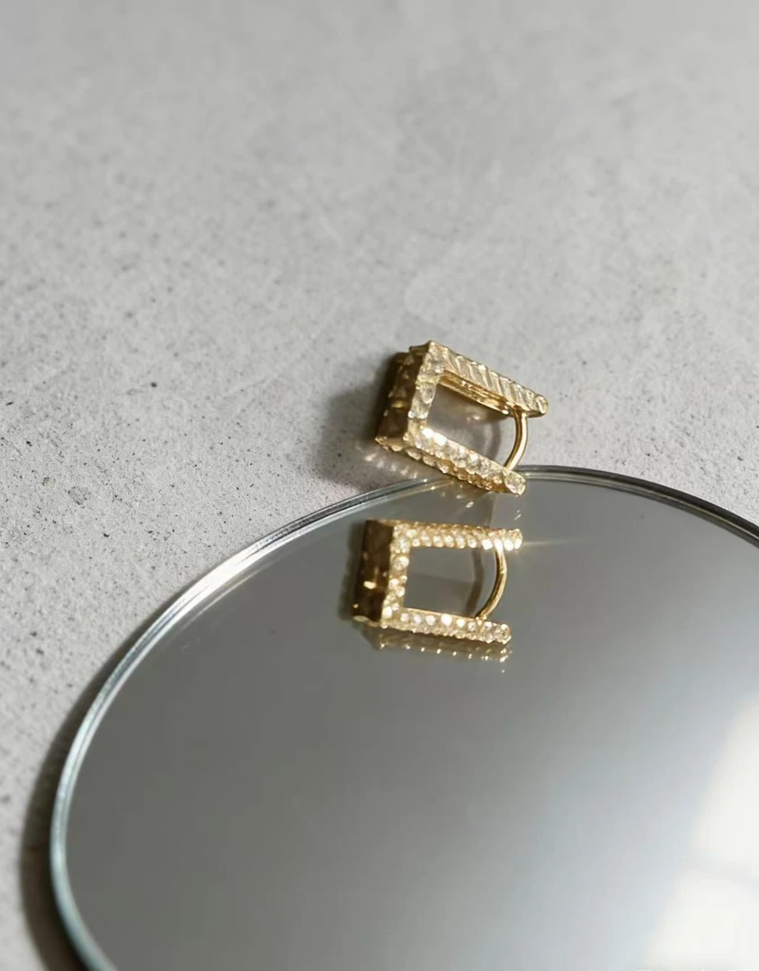 【越美丽】--V金意大利精工拉丝质感高级极简耳饰xp6608