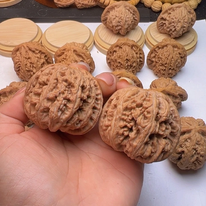 文玩核桃把件༺****༻粗筋48