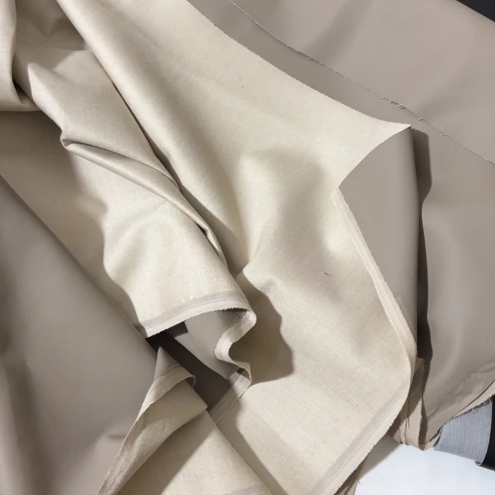 混纺奶茶色棉底皮1米