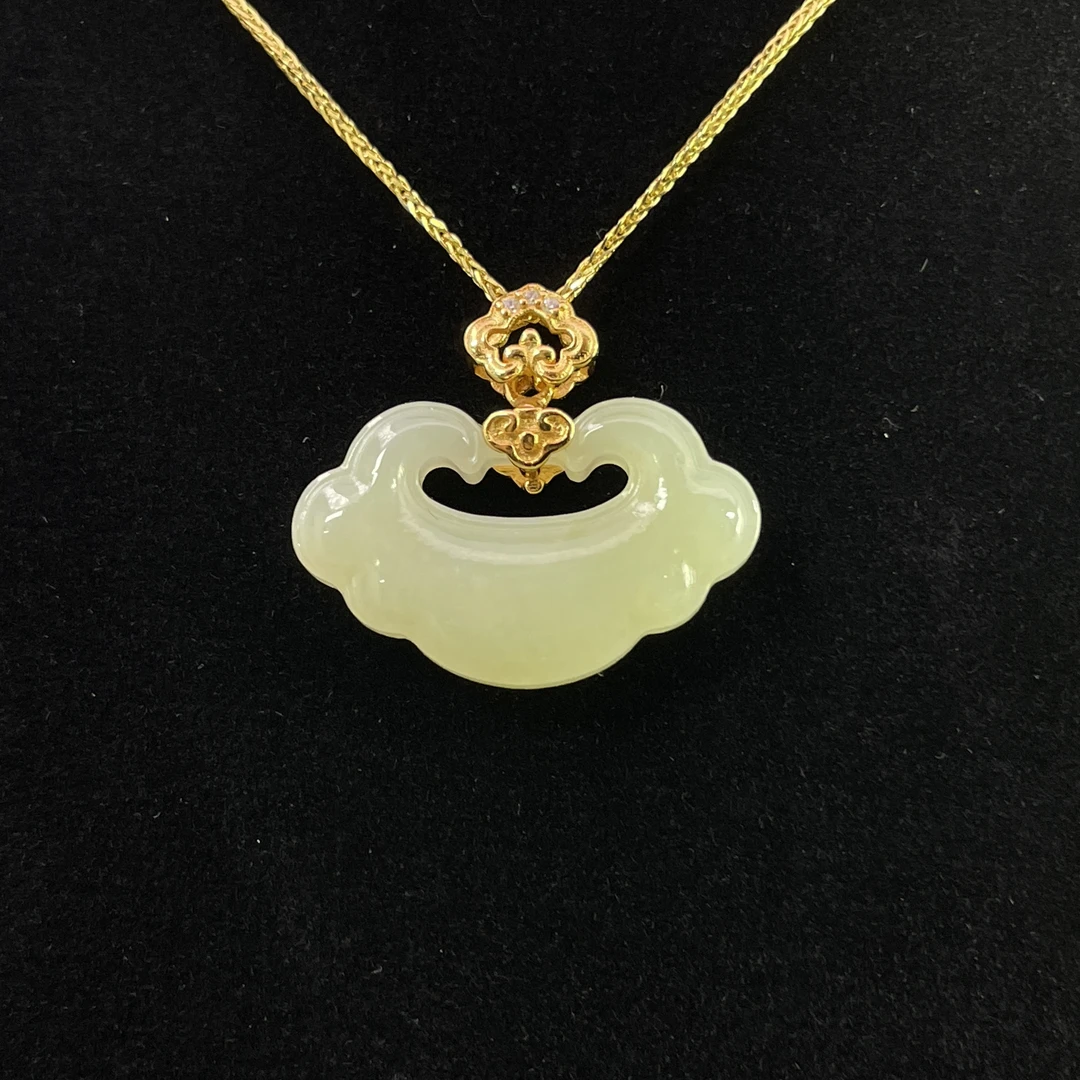 A876 和田玉吊坠 HJ226017