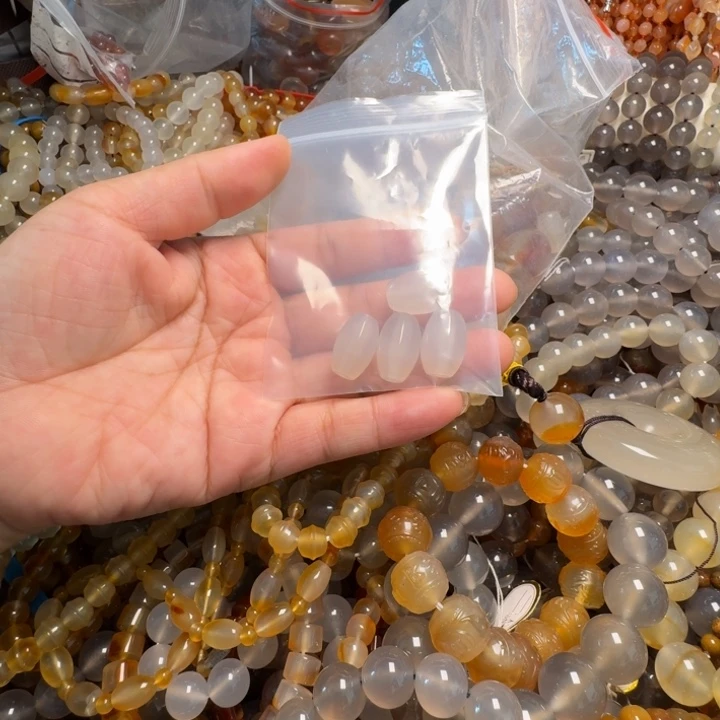 玛瑙/玉髓颈饰未镶嵌?****933