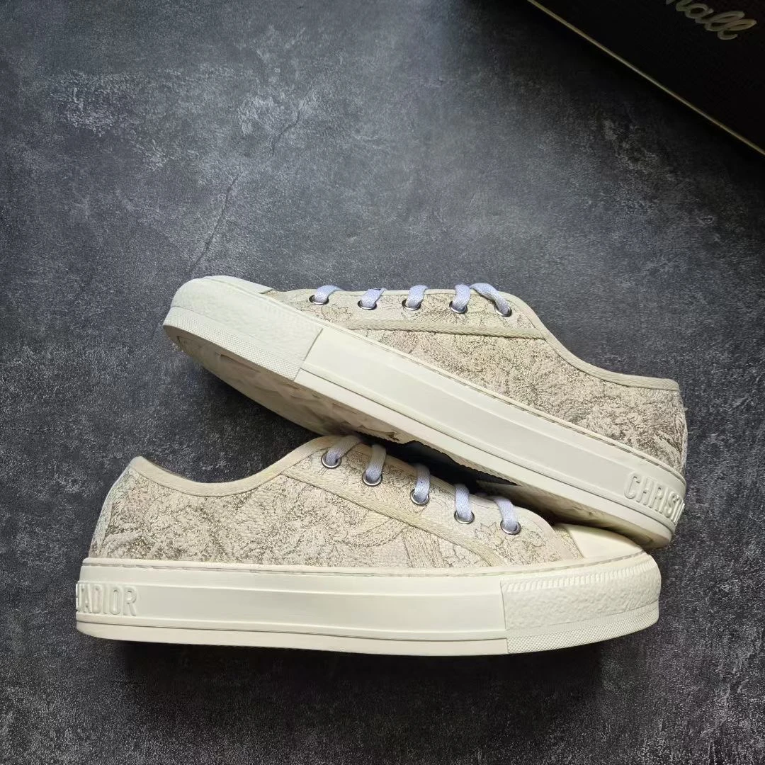 99新 DIOR/迪奥 WALKIN 满印花卉板鞋 38码