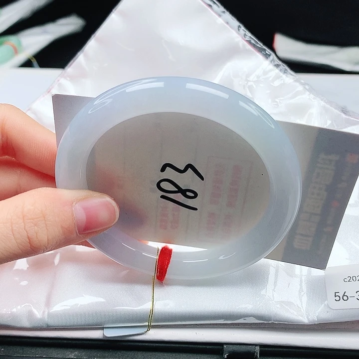 翡翠手镯（圆镯）未镶嵌缅甸天然a货手镯56