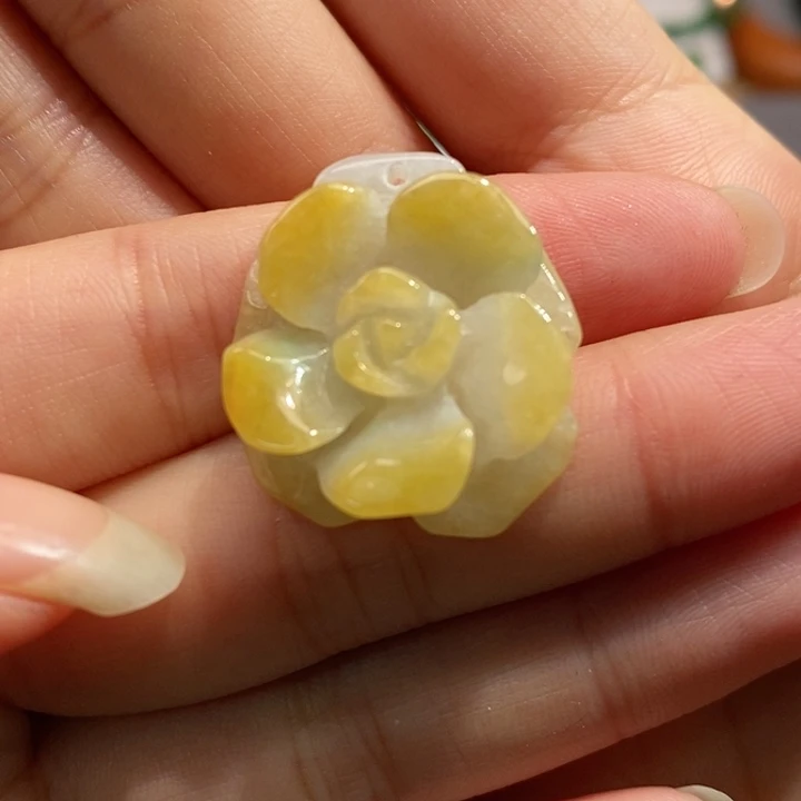 颈饰未镶嵌翡翠吊坠