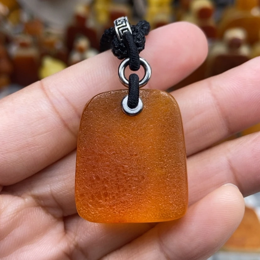 【闪购商品】琥珀颈饰未镶嵌