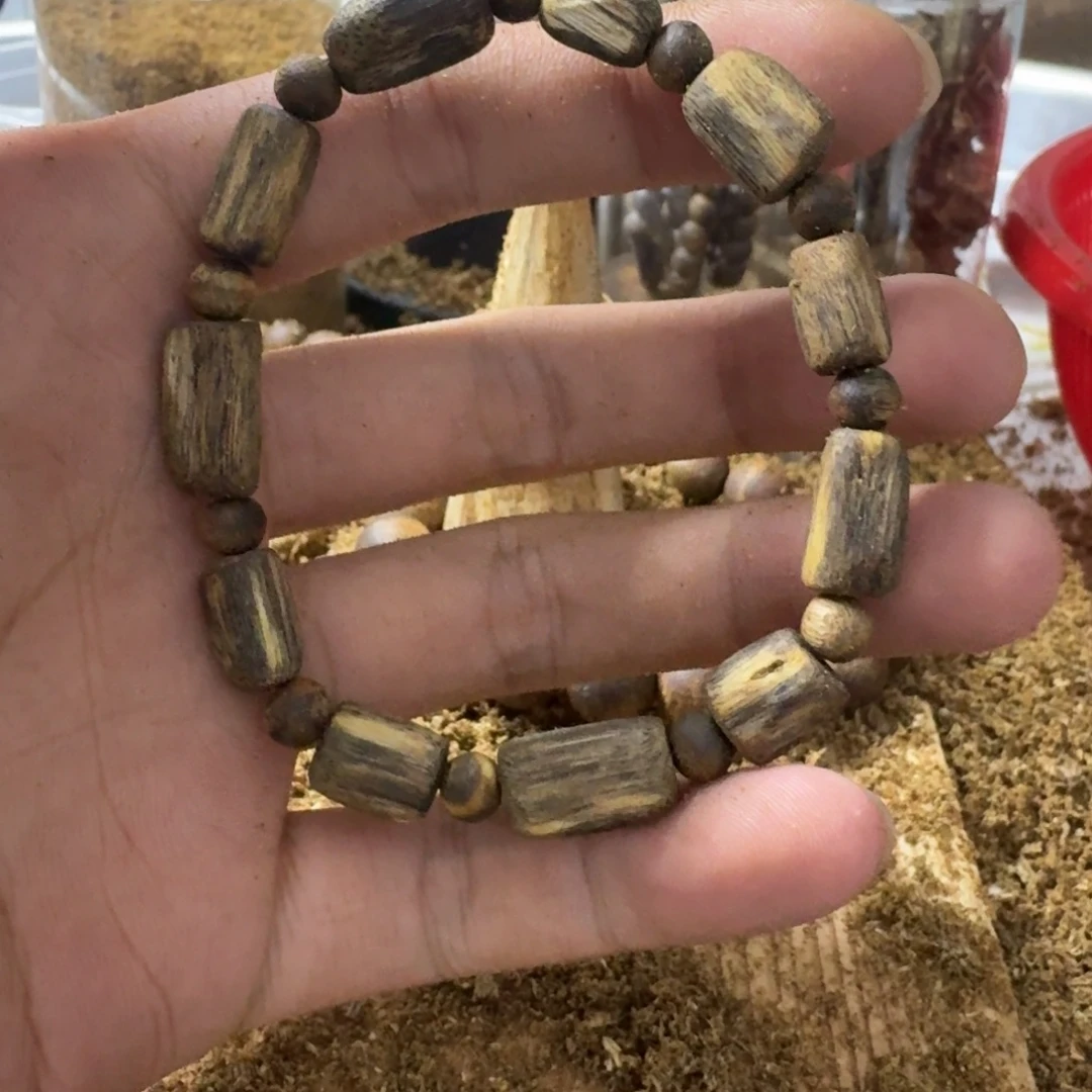 沉香沉香碎屑树心油