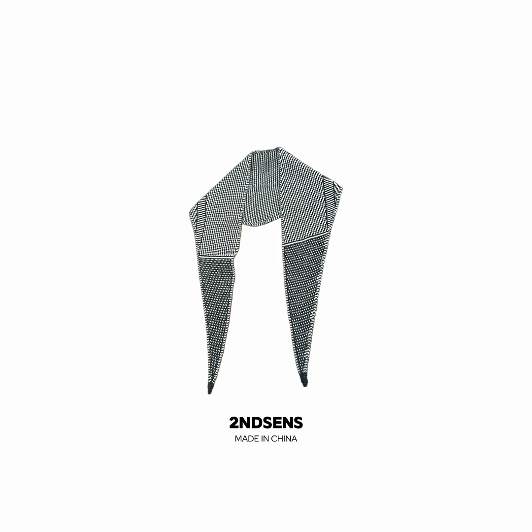 2NDSENS【有迹可循】老钱美利奴羊毛拼接纹理编织三角围巾