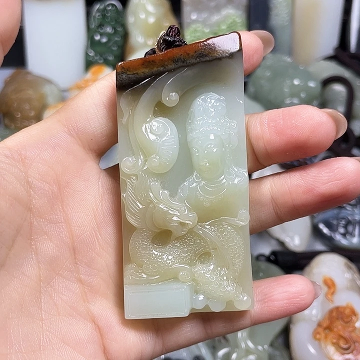 和田玉未镶嵌颈饰