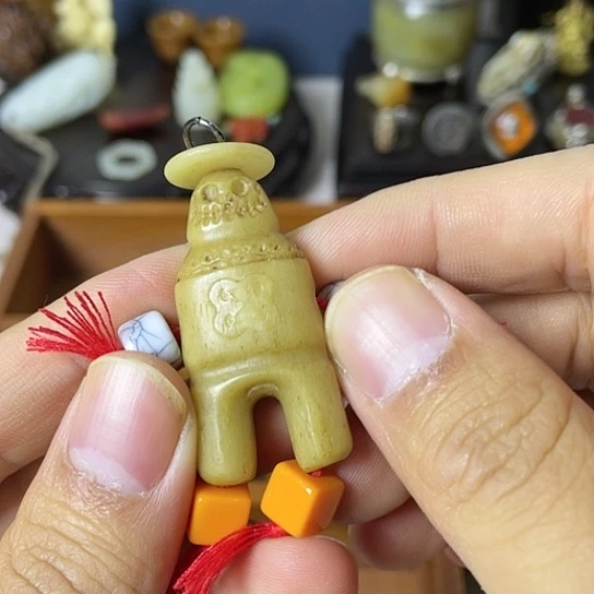 【闪购商品】鹿骨吊坠來**?
