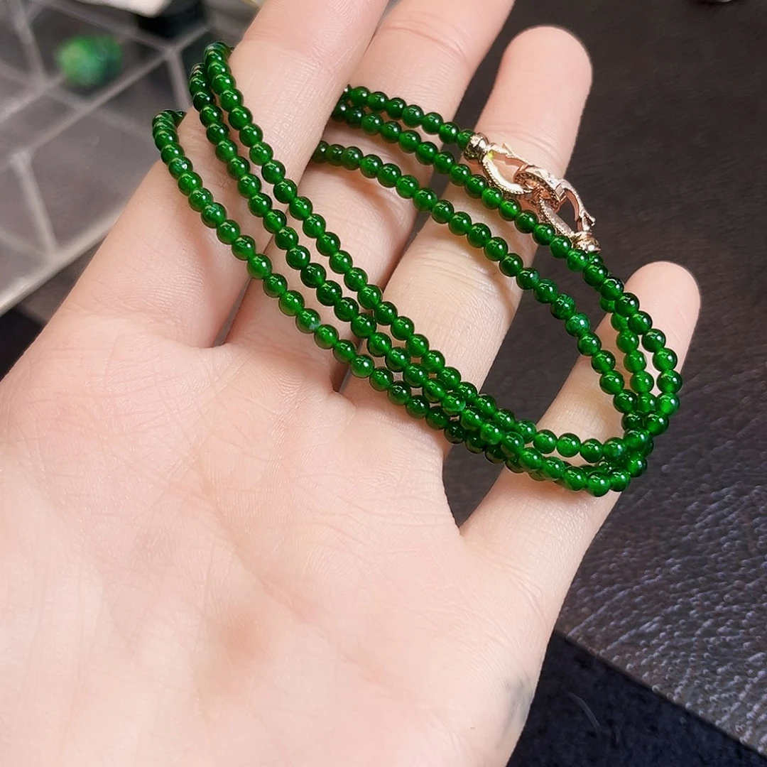 颈饰未镶嵌翡翠多样性