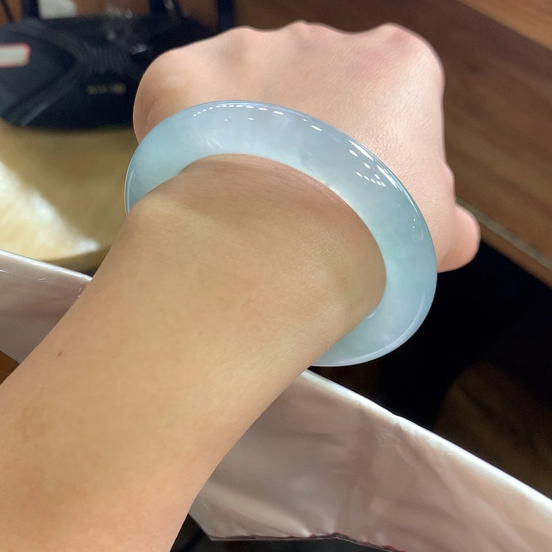 翡翠未镶嵌手镯（圆镯）1号小高冰圆条 高货强推！