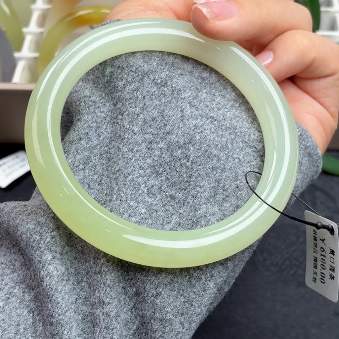 和田玉未镶嵌手镯黄口圆条10号