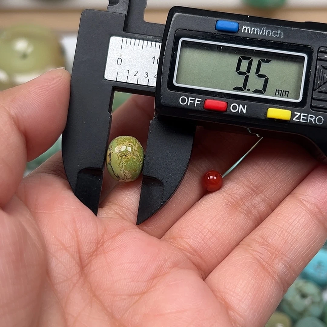 南红玛瑙未镶嵌珠宝奇石